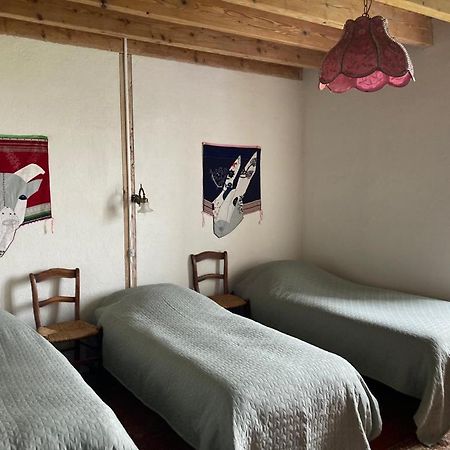 Le Tarde - Crecerelle Villa Saint-Desire ภายนอก รูปภาพ